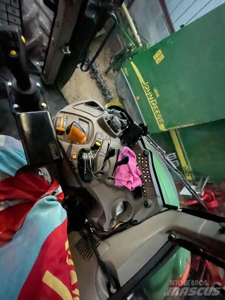 John Deere 6100 M Traktori