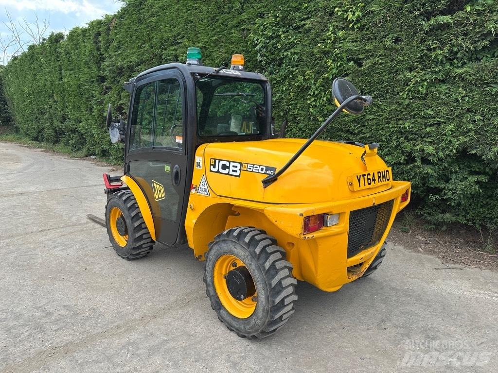 JCB 520-40 Teleskopiskie manipulatori