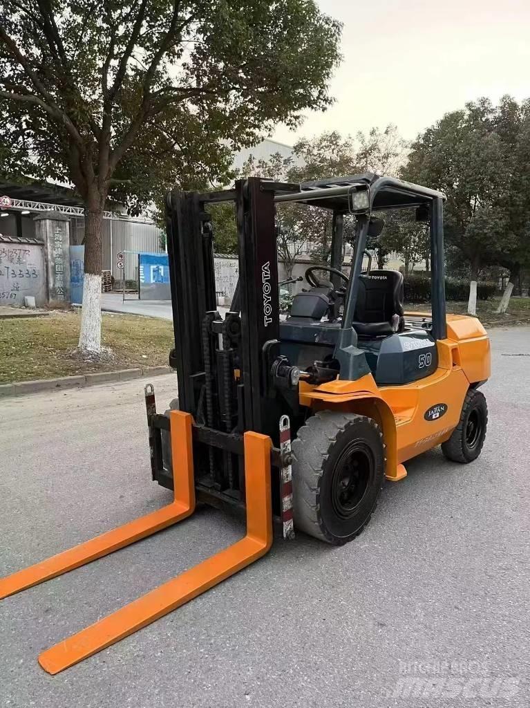 Toyota FD 50 Tehnika ar dīzeļa dzinēju