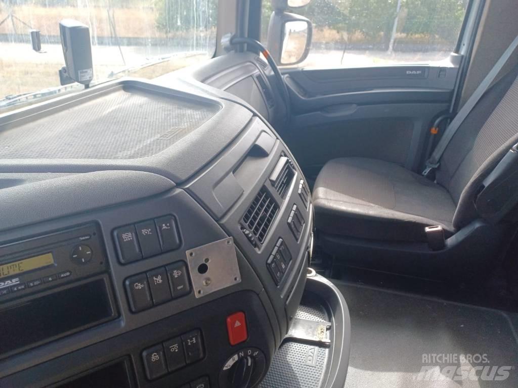 DAF XF 440 Tents