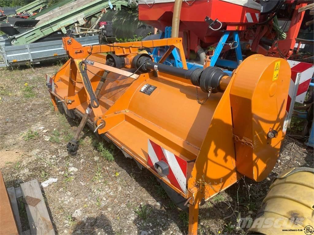 Struik 4LKFA75 Kartupeļu lakstu kombaini