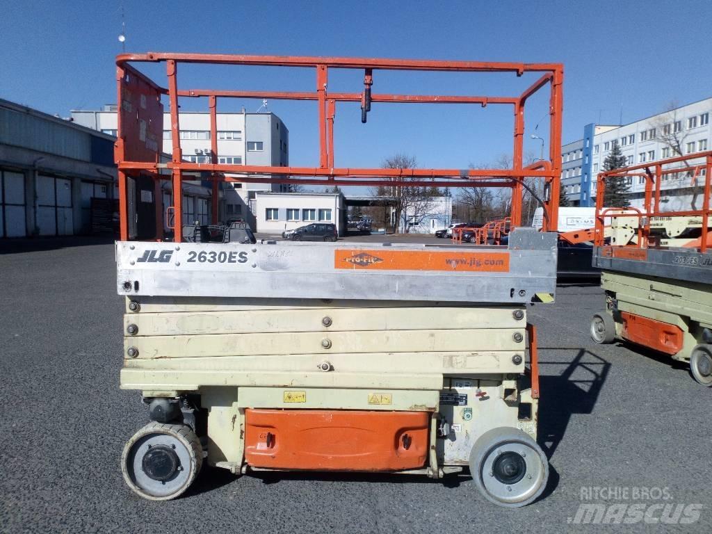 JLG 2630 ES Šķerveida pacēlāji