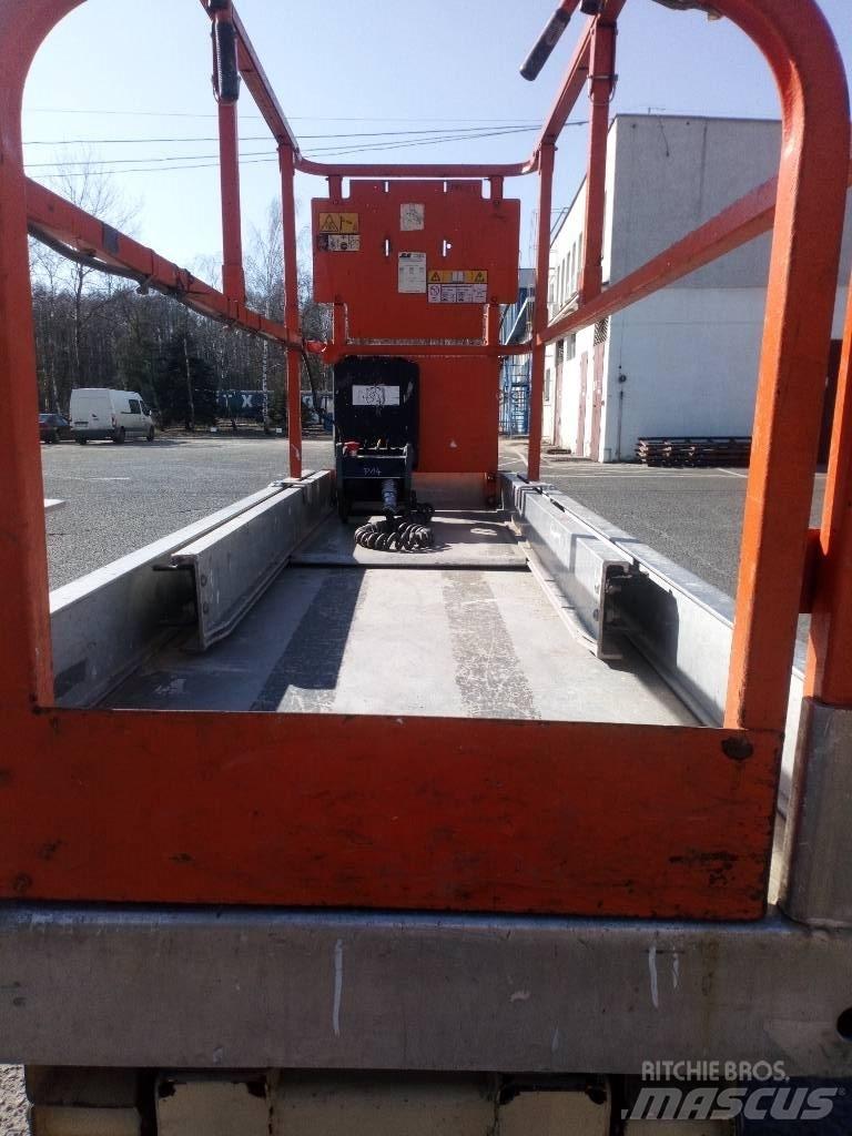 JLG 2630 ES Šķerveida pacēlāji