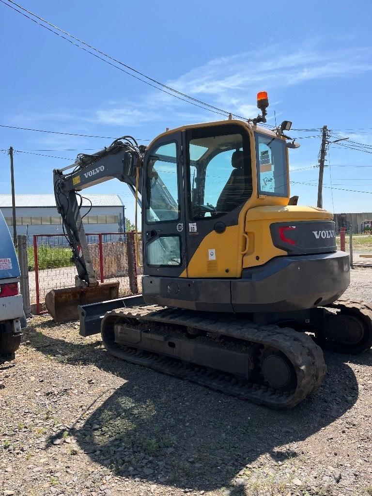 Volvo ECR88D Vidēja lieluma ekskavatori 7 t - 12 t