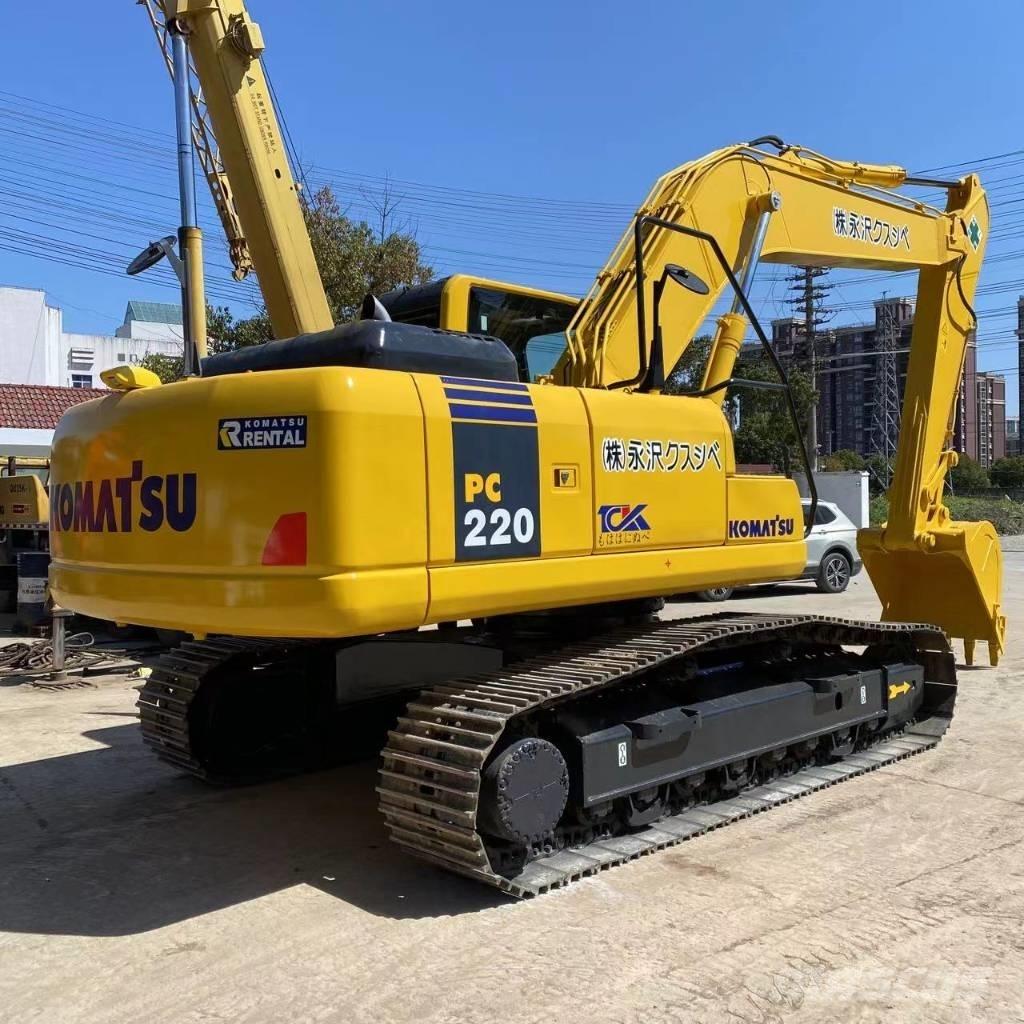 Komatsu PC 220 Kāpurķēžu ekskavatori
