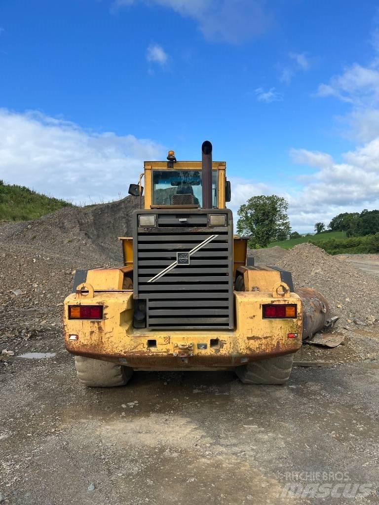 Volvo L 180 C Iekrāvēji uz riteņiem