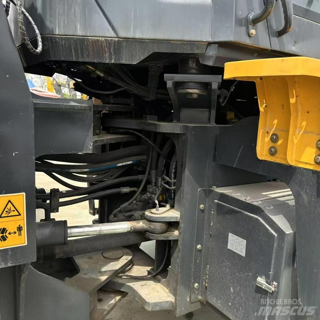 LiuGong 862 H Iekrāvēji uz riteņiem