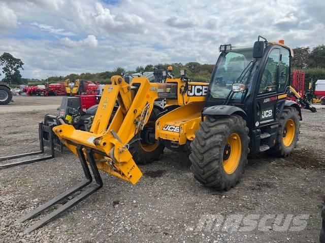 JCB 538-60 Lauksaimniecības pacēlāji