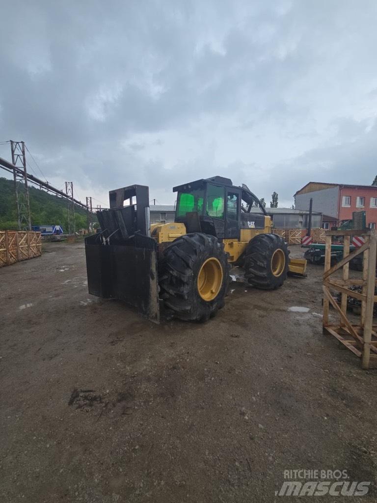 CAT 525 C Šķeldotāji