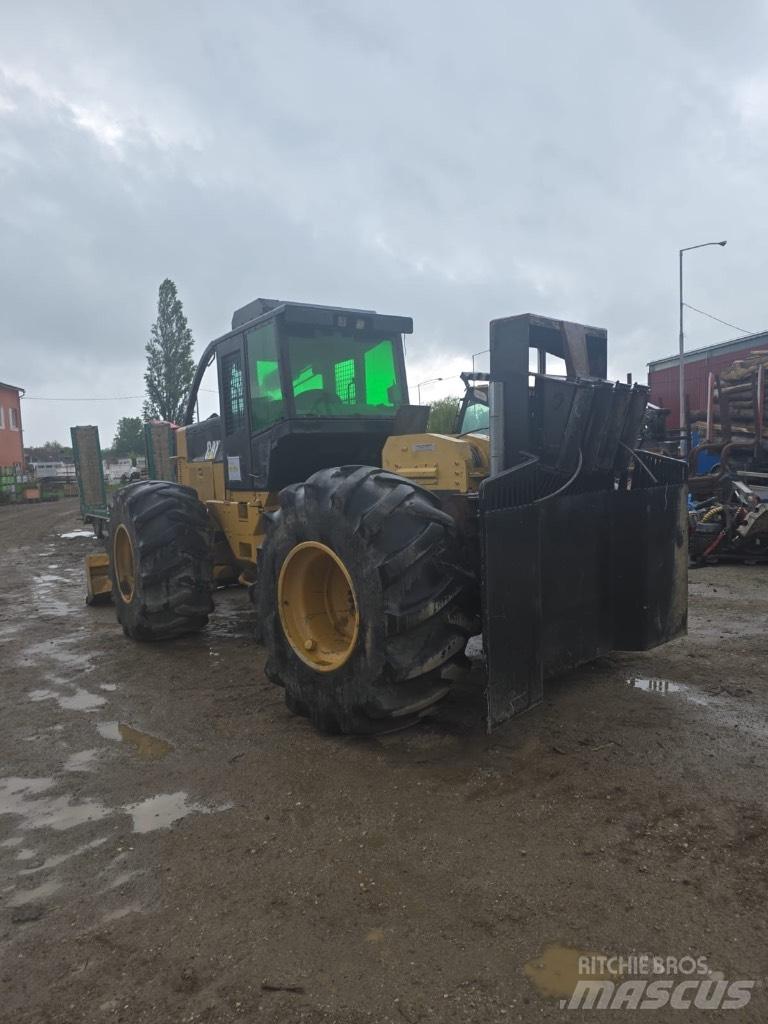 CAT 525 C Šķeldotāji