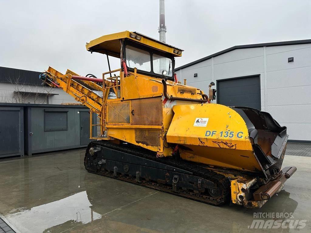 Demag DF 135 C Asfalta klājēji
