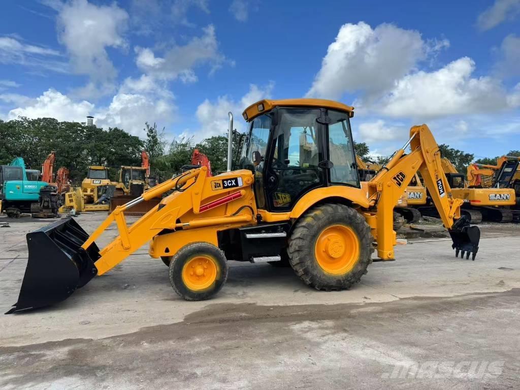 JCB 3 CX Ekskavatori-iekrāvēji