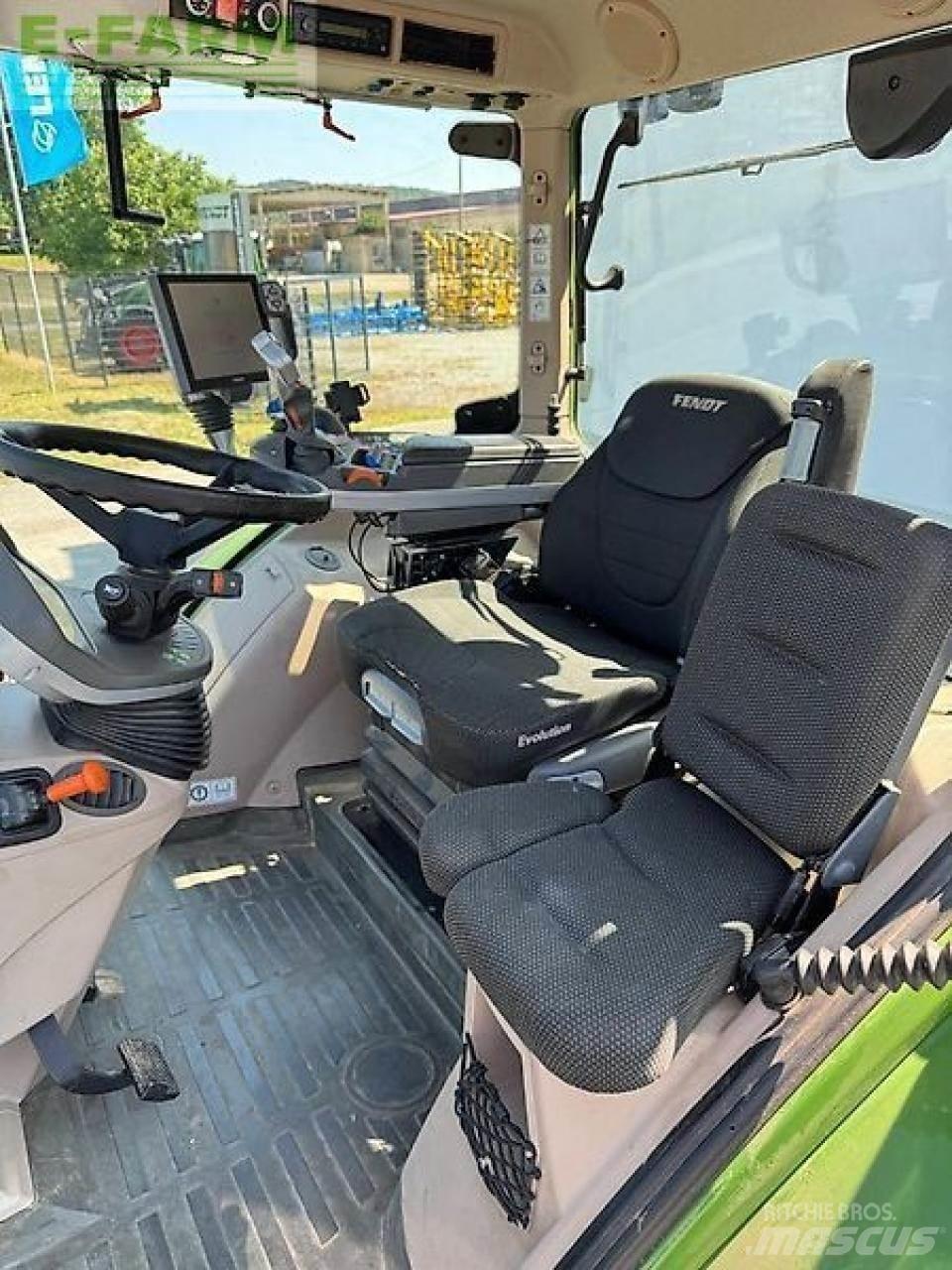 Fendt 724 s4 profi+ Traktori