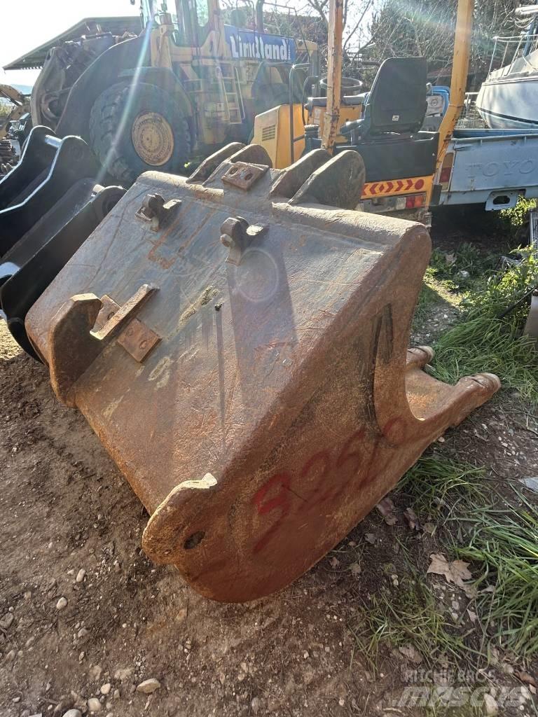 CAT 325 D L Kāpurķēžu ekskavatori