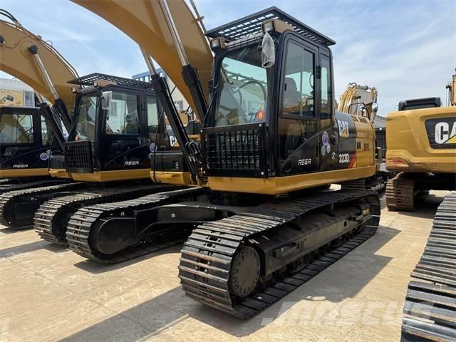 CAT 323 D L Kāpurķēžu ekskavatori