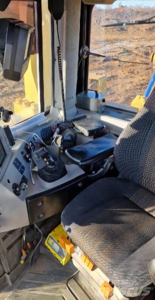 CAT D 8 T Kāpurķēžu buldozeri