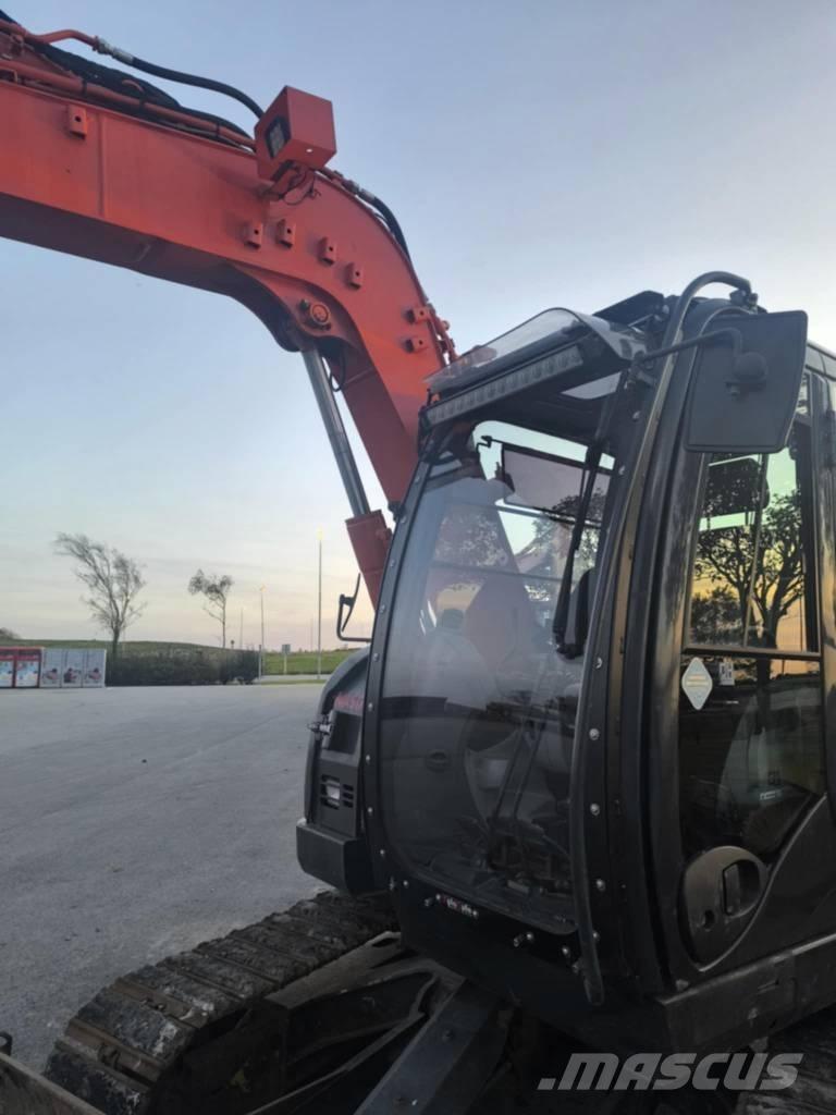 Hitachi ZX 85 US-5 Vidēja lieluma ekskavatori 7 t - 12 t