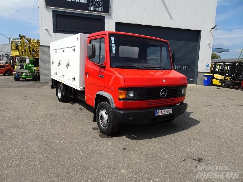 Mercedes-Benz 709D Kravas automašīnas - refrižeratori