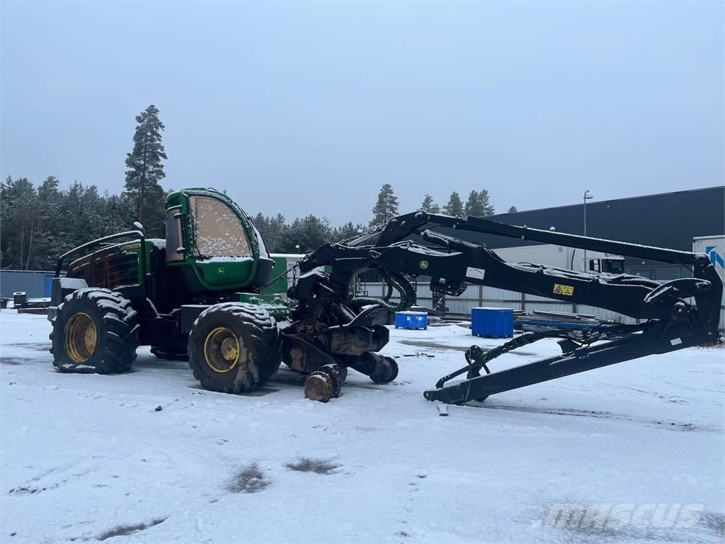 John Deere 1470G Harvesteri