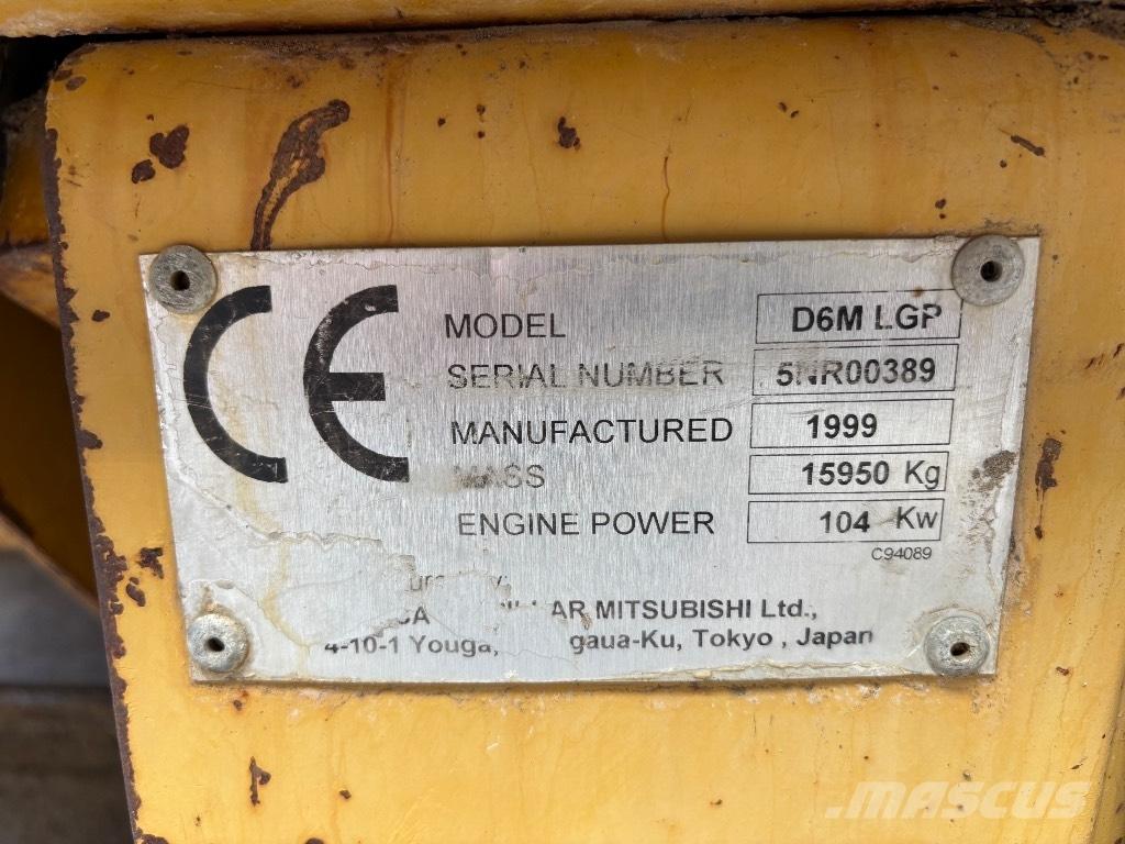 CAT D 6 M LGP Kāpurķēžu buldozeri