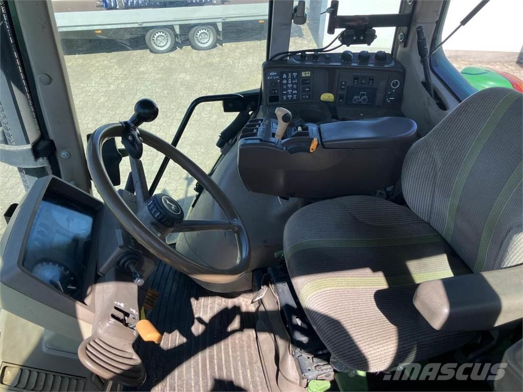 John Deere 6820 Traktori