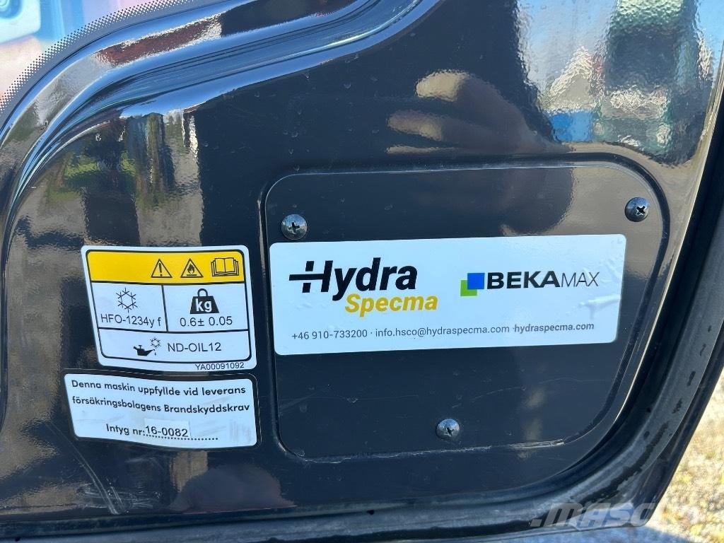 Hitachi ZX 135 US-7 Kāpurķēžu ekskavatori