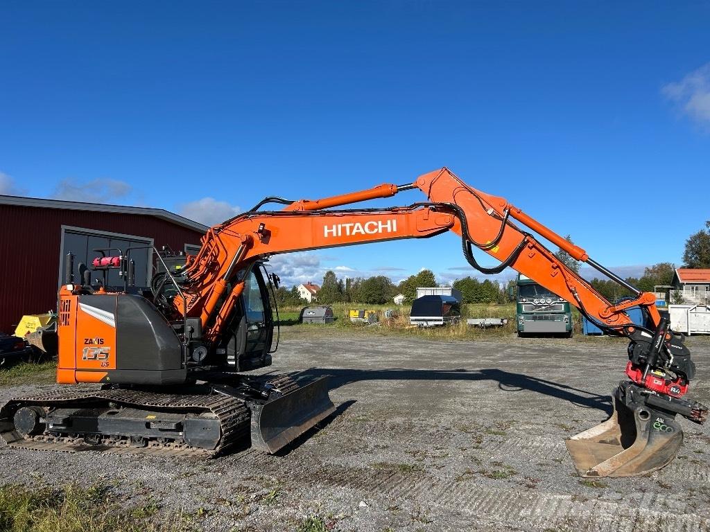 Hitachi ZX 135 US-7 Kāpurķēžu ekskavatori
