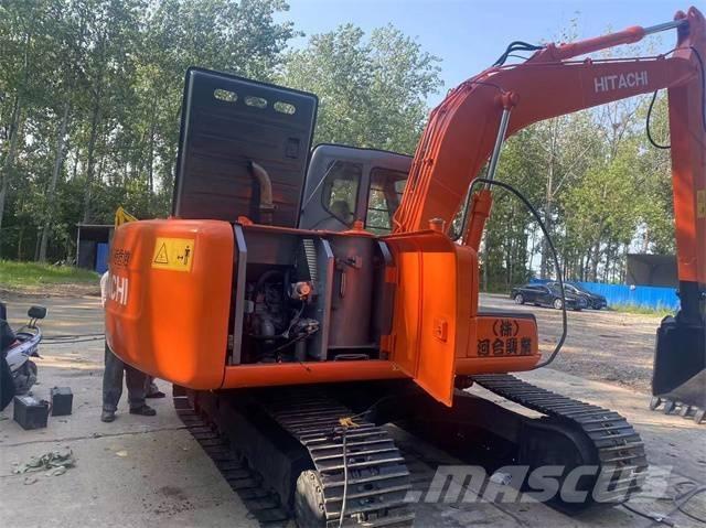 Hitachi EX120 Kāpurķēžu ekskavatori