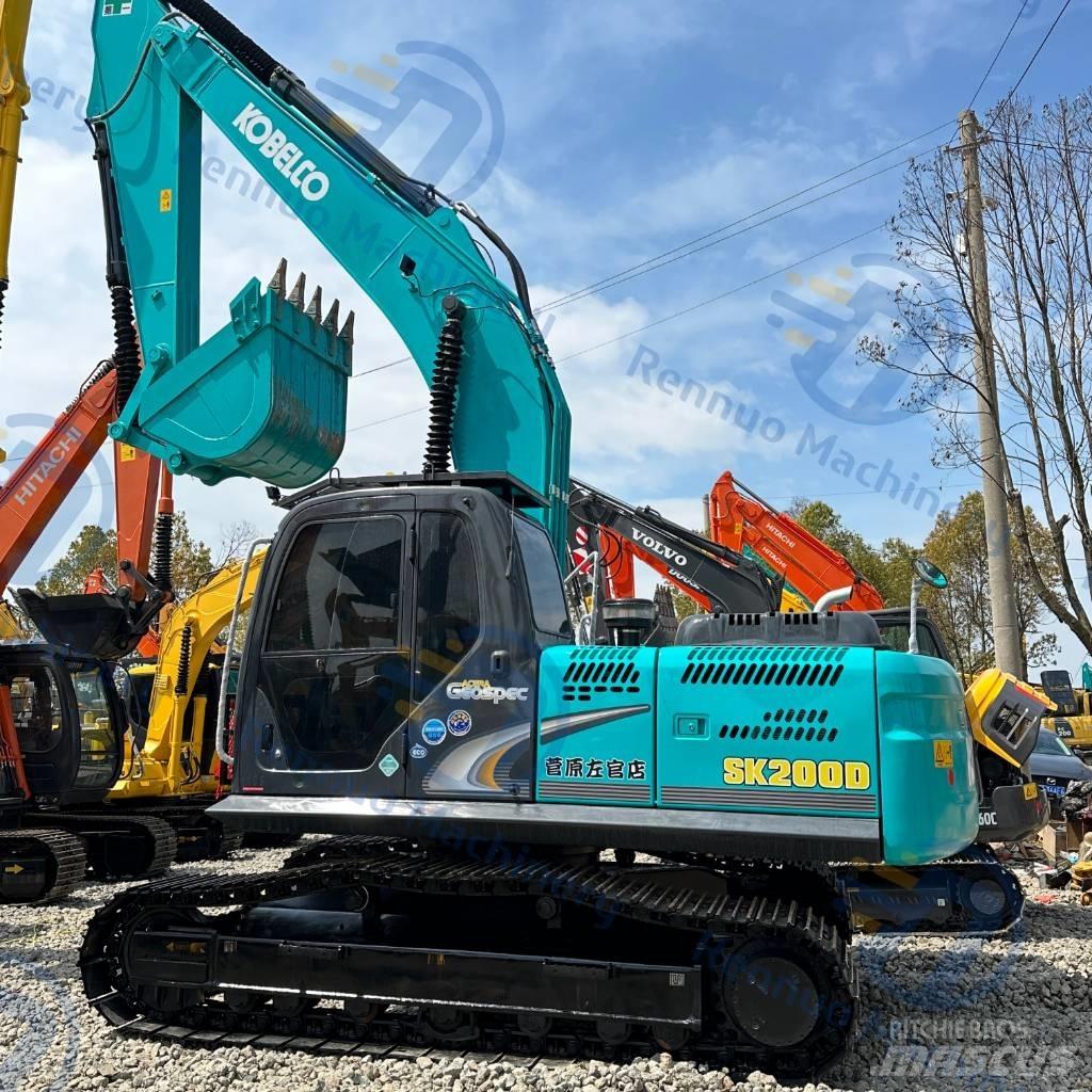 Kobelco SK 200 Kāpurķēžu ekskavatori