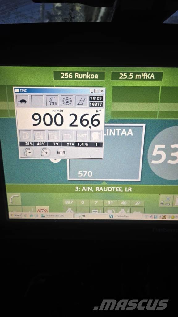 John Deere 770 D Harvesteri