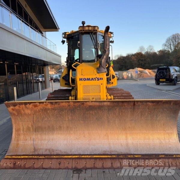 Komatsu D51PXI-24EO Kāpurķēžu buldozeri