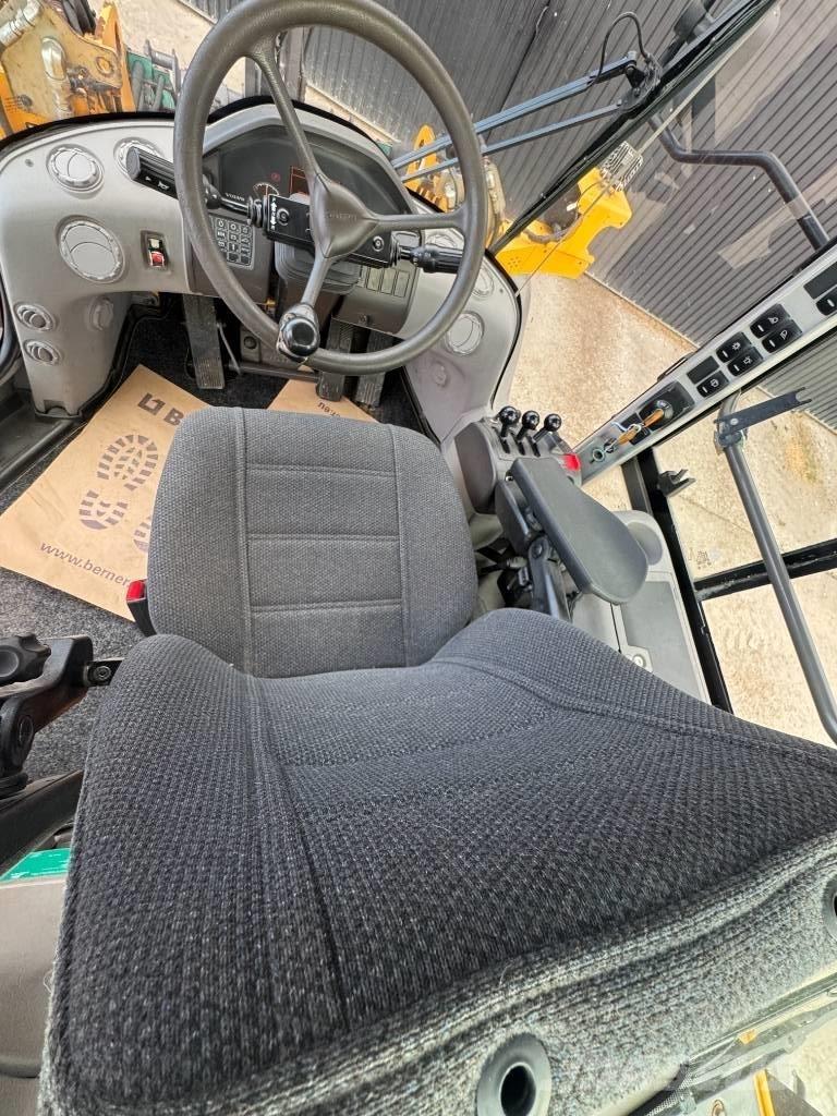 Volvo L 60 G Iekrāvēji uz riteņiem
