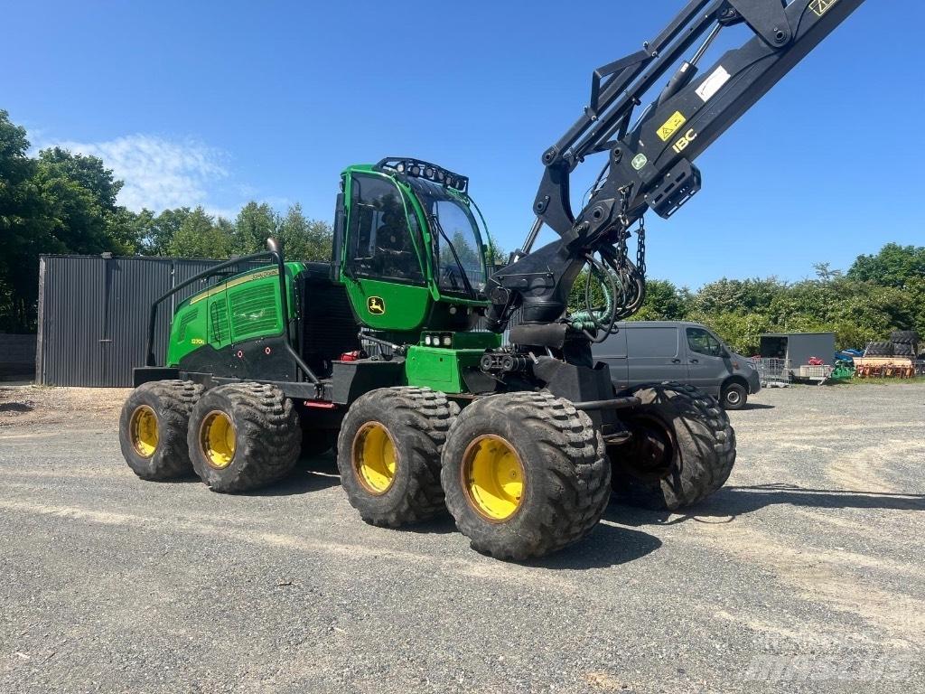 John Deere 1270 G Harvesteri