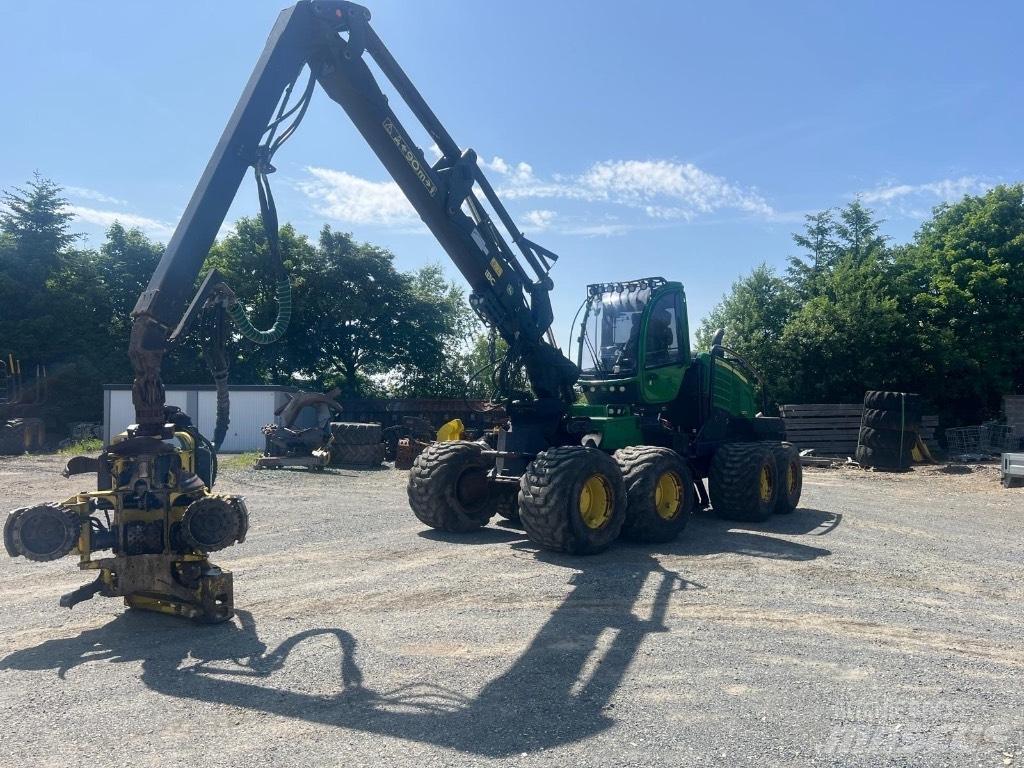 John Deere 1270 G Harvesteri