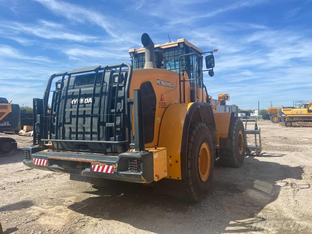 Hyundai HL960HDXT Iekrāvēji uz riteņiem
