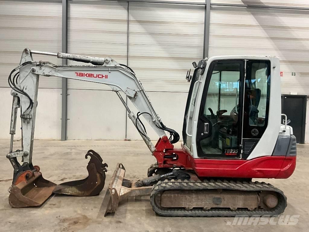 Takeuchi TB 235 Mini ekskavatori < 7 t