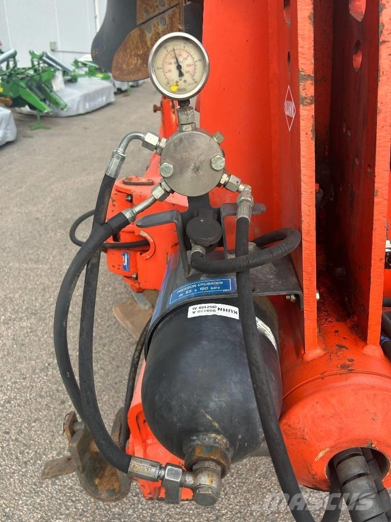 Kuhn Vari-Master 122 Maiņvērsējarkli