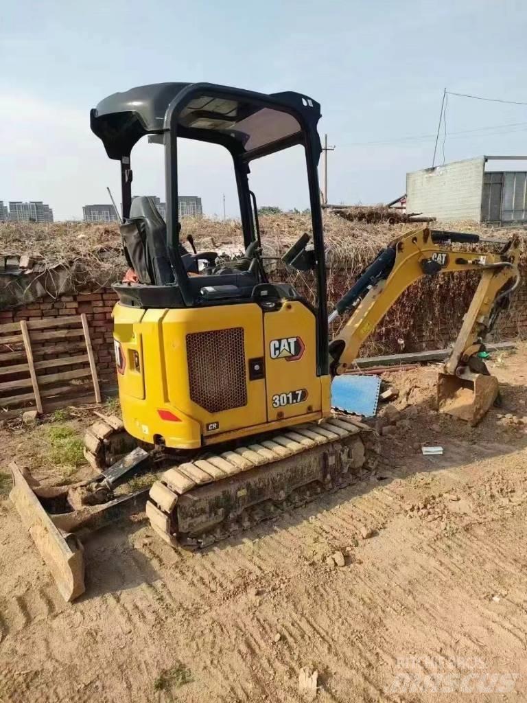 CAT 301.7 Mini ekskavatori < 7 t