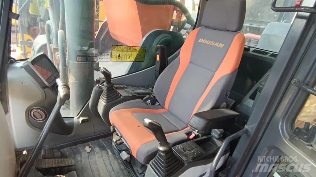 Doosan DX 530 LC-5 Kāpurķēžu ekskavatori