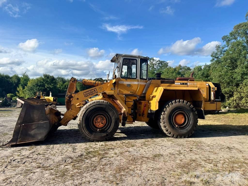 Liebherr L 551 Iekrāvēji uz riteņiem