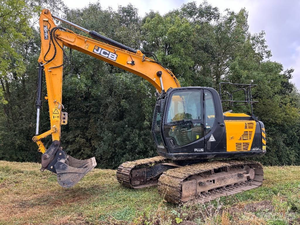 JCB JS 131 LC Kāpurķēžu ekskavatori