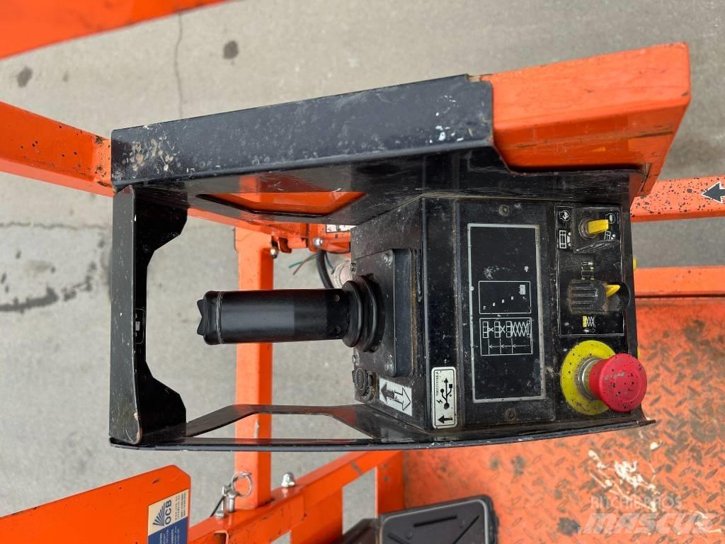 JLG 3246 ES Šķerveida pacēlāji