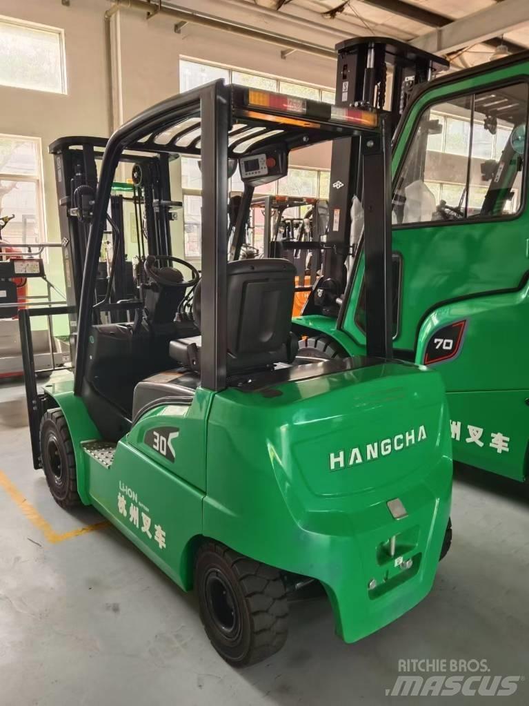 Hangcha CPCD 30 Tehnika ar dīzeļa dzinēju