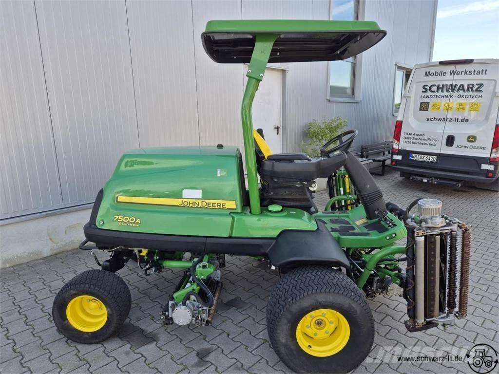 John Deere 7500A Golfa karti
