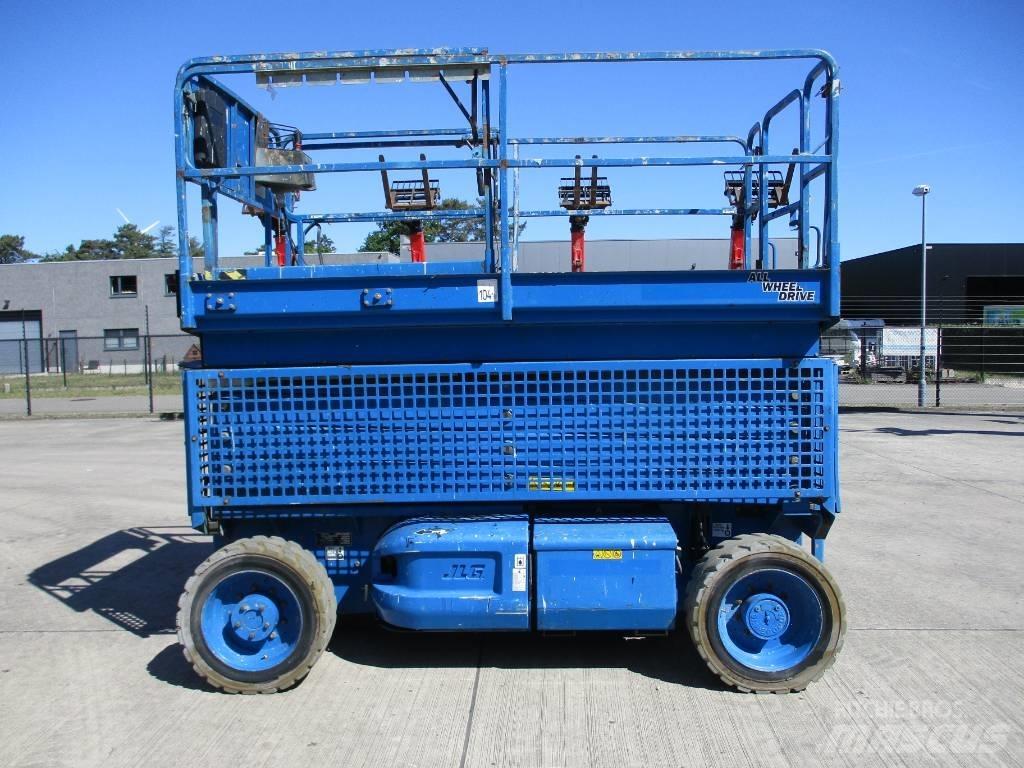 JLG M4069 (599) Šķerveida pacēlāji