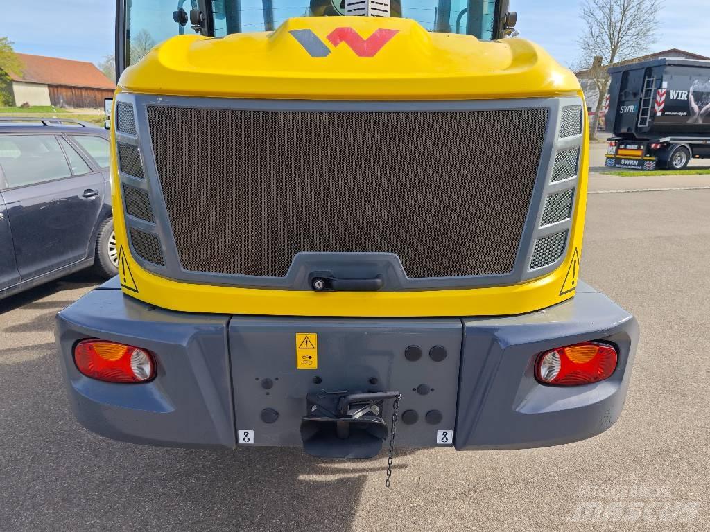 Wacker Neuson WL 60 Iekrāvēji uz riteņiem