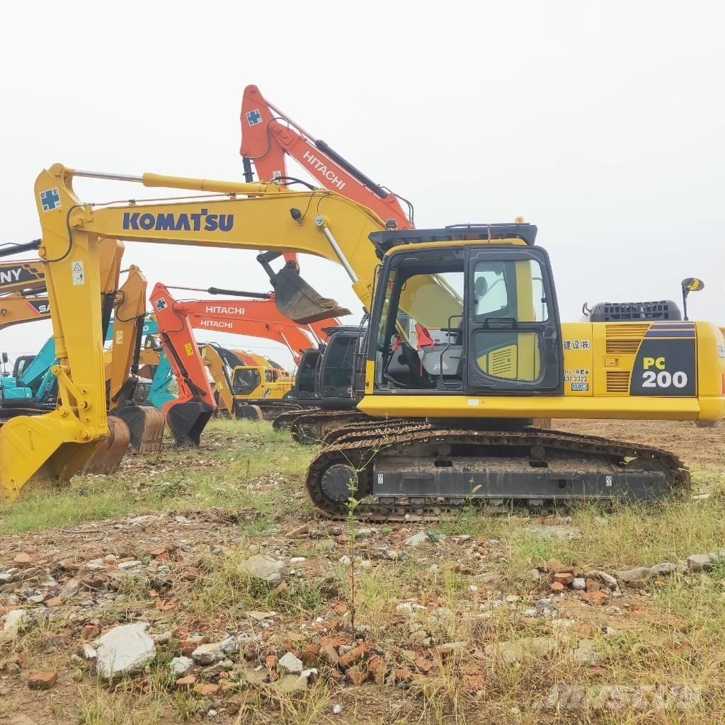 Komatsu PC200-8 Kāpurķēžu ekskavatori