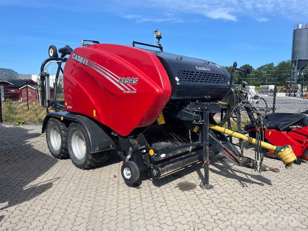Case IH RB 545 Rituļu preses