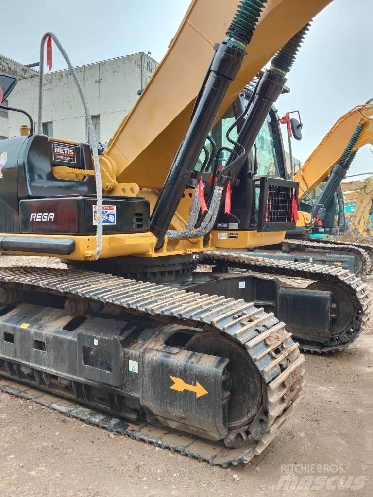 CAT 330 D Kāpurķēžu ekskavatori