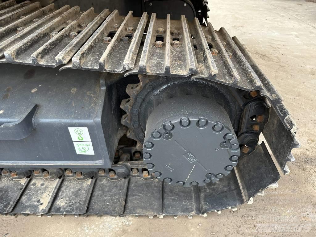 Komatsu PC200-8 Kāpurķēžu ekskavatori